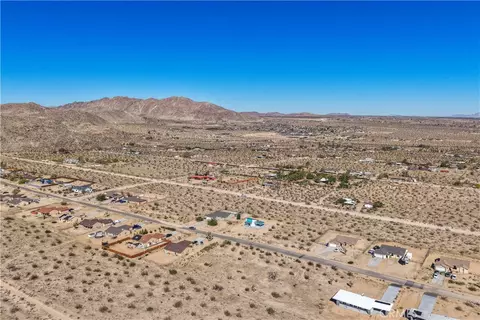 62423 Crestview Dr, Joshua Tree, CA 92252