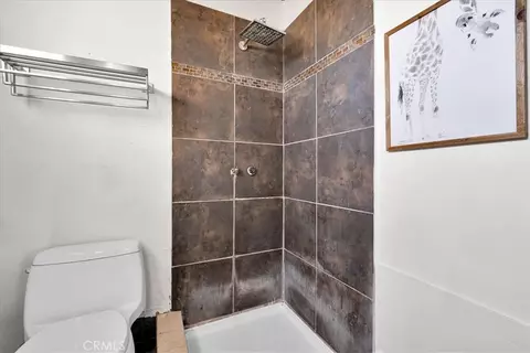 Bath - 79017 El Paseo Dr, Twentynine Palms, CA 92277 photo 2 of 2