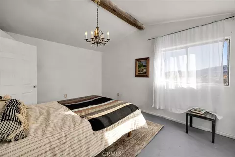 Bedroom - 79017 El Paseo Dr, Twentynine Palms, CA 92277 photo 3 of 7