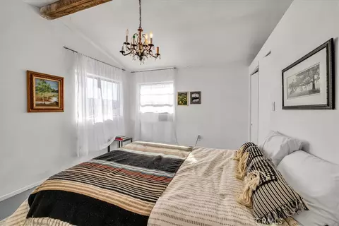 Bedroom - 79017 El Paseo Dr, Twentynine Palms, CA 92277 photo 4 of 7
