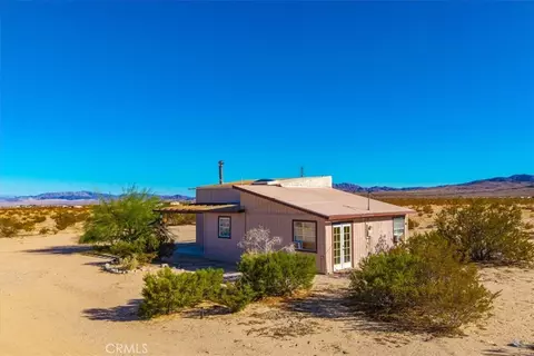 Exterior - 79017 El Paseo Dr, Twentynine Palms, CA 92277 photo 8 of 11