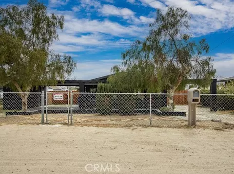 Exterior - 7167 Cherokee Trl, Yucca Valley, CA 92284 photo 2 of 15