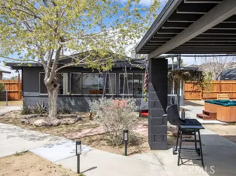 Exterior - 7167 Cherokee Trl, Yucca Valley, CA 92284 photo 10 of 15