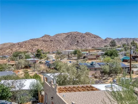 View/Area - 61607 Granada Dr, Joshua Tree, CA 92252 photo 3 of 3