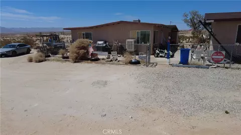 Exterior - 71688 Macrae Rd, Twentynine Palms, CA 92277 photo 8 of 17