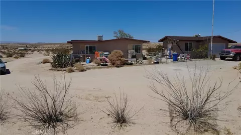 Exterior - 71688 Macrae Rd, Twentynine Palms, CA 92277 photo 7 of 17