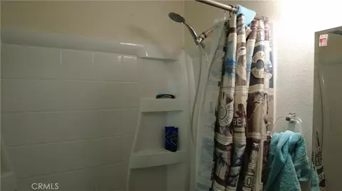 Bath - 71688 Macrae Rd, Twentynine Palms, CA 92277 photo 4 of 5