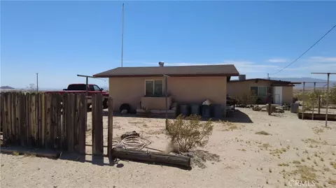 Exterior - 71688 Macrae Rd, Twentynine Palms, CA 92277 photo 2 of 17
