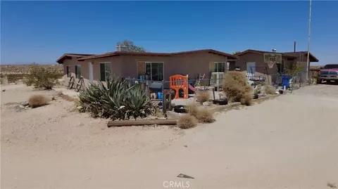 Exterior - 71688 Macrae Rd, Twentynine Palms, CA 92277 photo 6 of 17