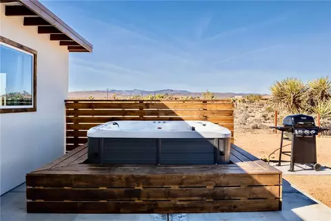Exterior - 58248 Aberdeen Dr, Yucca Valley, CA 92284 photo 8 of 11