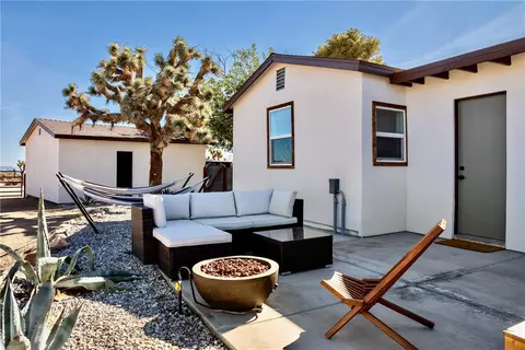 Exterior - 58248 Aberdeen Dr, Yucca Valley, CA 92284 photo 4 of 11