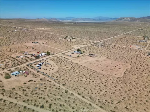 View/Area - 4719 Kickapoo Trl, Landers, CA 92285 photo 2 of 10