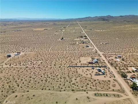 View/Area - 4719 Kickapoo Trl, Landers, CA 92285 photo 4 of 10