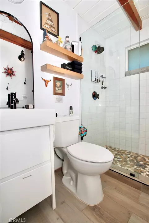 Bath - 4719 Kickapoo Trl, Landers, CA 92285 photo 3 of 4