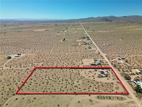 View/Area - 4719 Kickapoo Trl, Landers, CA 92285 photo 5 of 10