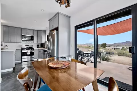 Dining - 61910 Sunburst Cir, Joshua Tree, CA 92252 photo 2 of 3