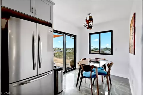 Dining - 61910 Sunburst Cir, Joshua Tree, CA 92252 photo 3 of 3
