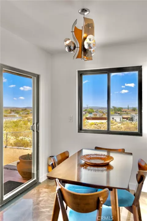 Dining - 61910 Sunburst Cir, Joshua Tree, CA 92252 photo 1 of 3