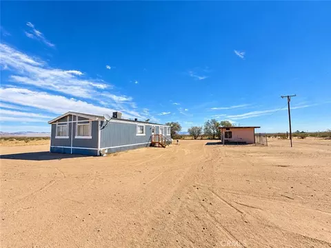 60575 Joshua Tree Ln, Landers, CA 92285 photo 18