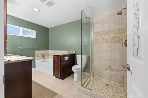 Bath - 32026 163rd E, Llano, CA 93544 photo 2 of 3