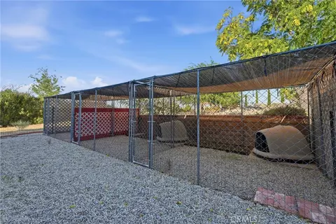 Exterior - 32026 163rd E, Llano, CA 93544 photo 9 of 13
