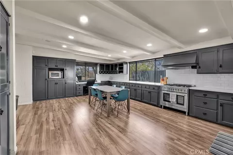 Kitchen - 6685 Sunnyhill Rd, Joshua Tree, CA 92252 photo 5 of 5