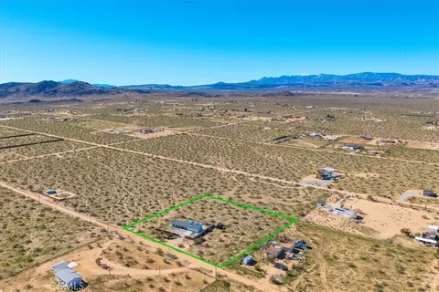 View/Area - 670 Ducor Ave, Landers, CA 92285 photo 3 of 3