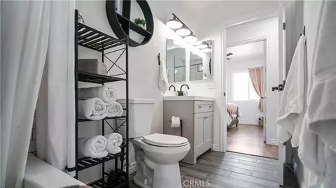 Bath - 670 Ducor Ave, Landers, CA 92285 photo 4 of 5