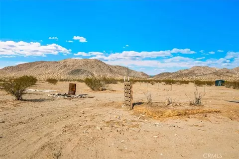 Exterior - 54574 Caspers Rd, Johnson Valley, CA 92285 photo 9 of 15