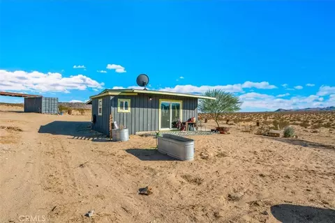Exterior - 54574 Caspers Rd, Johnson Valley, CA 92285 photo 5 of 15