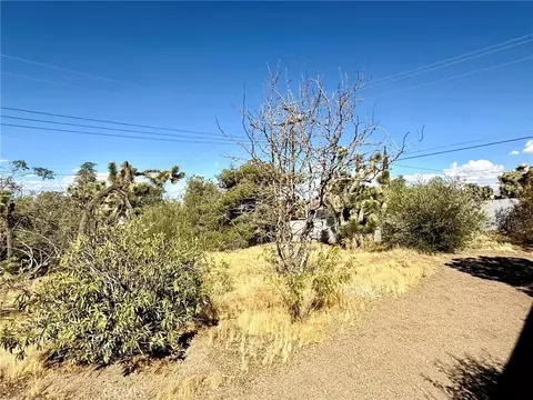 Exterior - 56862 La Cadena, Yucca Valley, CA 92284 photo 12 of 17