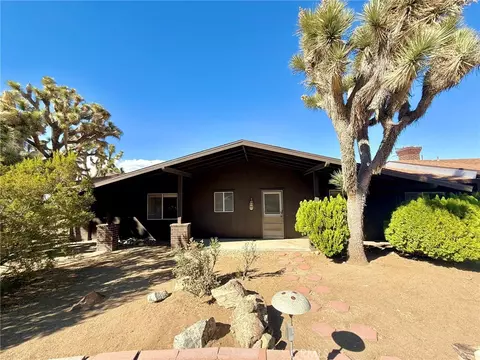 Exterior - 56862 La Cadena, Yucca Valley, CA 92284 photo 10 of 17
