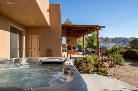 Exterior - 7559 Rockaway Ave, Yucca Valley, CA 92284 photo 8 of 16