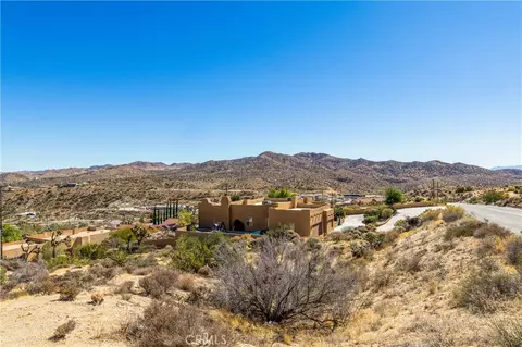 View/Area - 7559 Rockaway Ave, Yucca Valley, CA 92284 photo 3 of 4