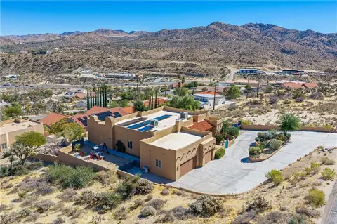 View/Area - 7559 Rockaway Ave, Yucca Valley, CA 92284 photo 2 of 4