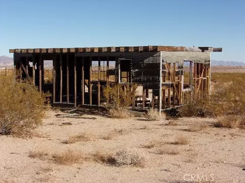 1593 Sierra, Joshua Tree, CA 92252 photo 2