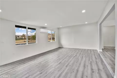 Living - 6459 Ruth Dr, Yucca Valley, CA 92284 photo 3 of 11