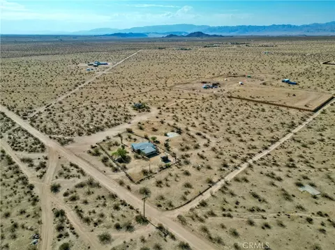 View/Area - 62105 Moon Dr, Joshua Tree, CA 92252 photo 1 of 12