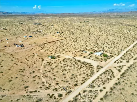 View/Area - 62105 Moon Dr, Joshua Tree, CA 92252 photo 5 of 12