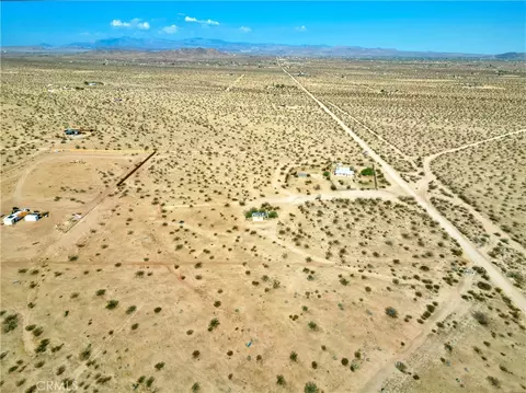 View/Area - 62105 Moon Dr, Joshua Tree, CA 92252 photo 7 of 12