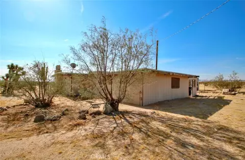 Exterior - 62105 Moon Dr, Joshua Tree, CA 92252 photo 2 of 15