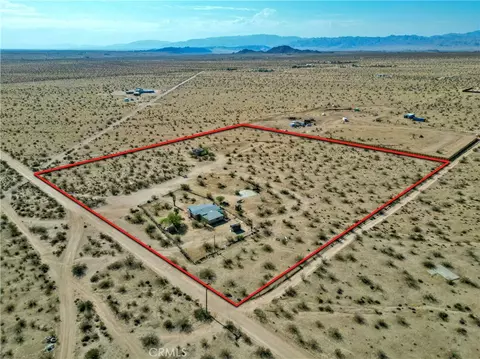 View/Area - 62105 Moon Dr, Joshua Tree, CA 92252 photo 2 of 12