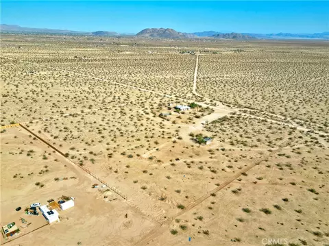 View/Area - 62105 Moon Dr, Joshua Tree, CA 92252 photo 8 of 12