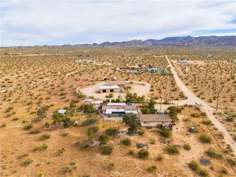 View/Area - 5975 Desert Star, Johnson Valley, CA 92285 photo 7 of 10