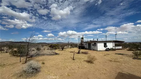 Exterior - 57179 Pine St, Landers, CA 92285 photo 7 of 11