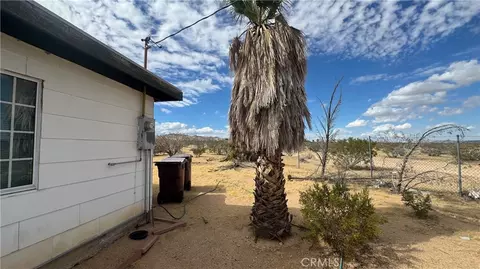 Exterior - 57179 Pine St, Landers, CA 92285 photo 6 of 11