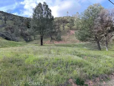 1982 New Long Valley Rd, Clearlake Oaks, CA 95423