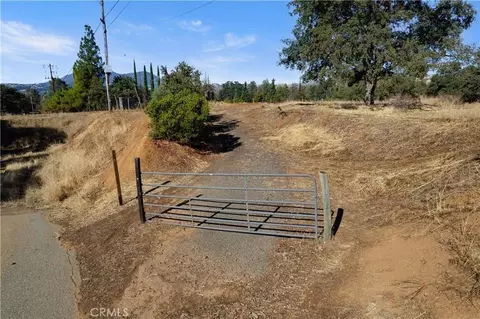 15500 Davis Ave, Clearlake, CA 95422 photo 3