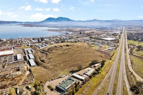 205 Kimberly Ln, Lakeport, CA 95453