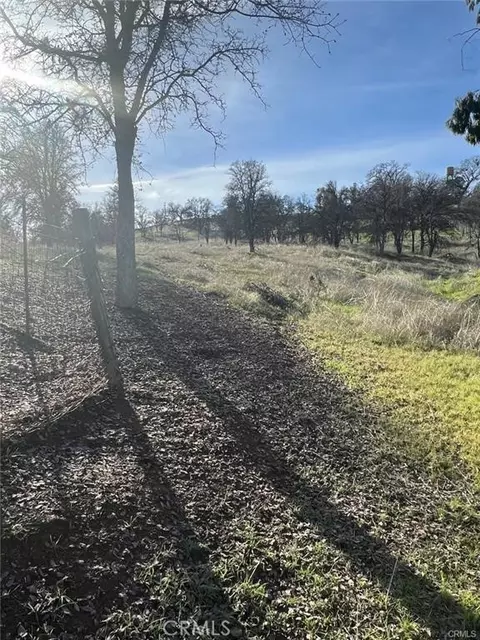 2627 River View Rd, Clearlake Oaks, CA 95423